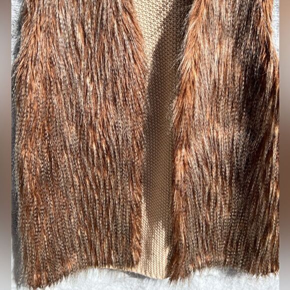 EUC Pink Republic Faux Fur Vest with knit sweater back. Size L - Picture 3 of 7